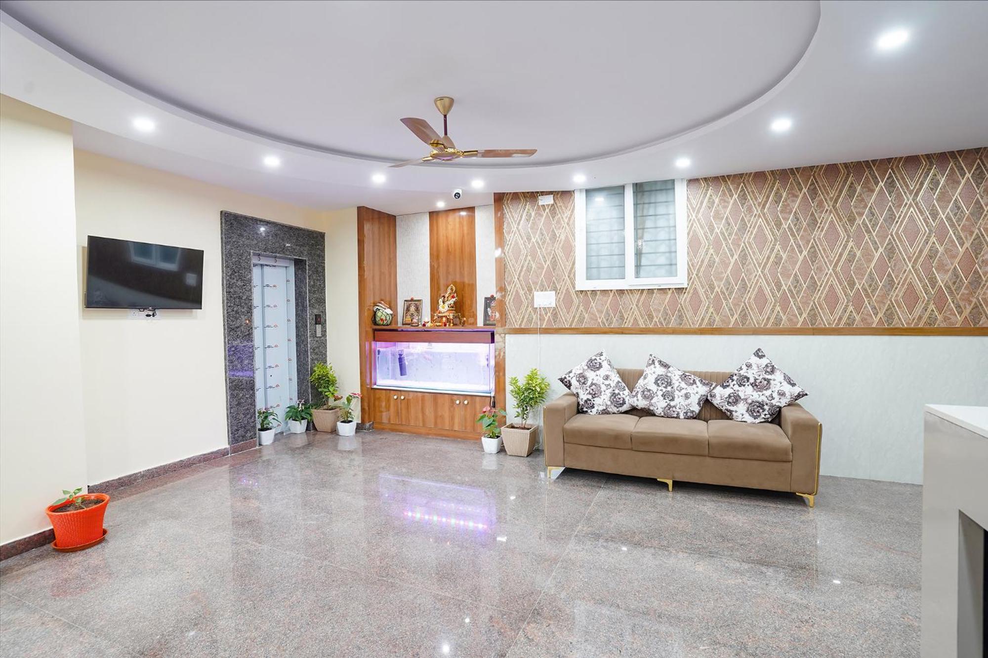 Fabhotel Platinum Palace - Nr Magadi Main Road Bangalore Esterno foto