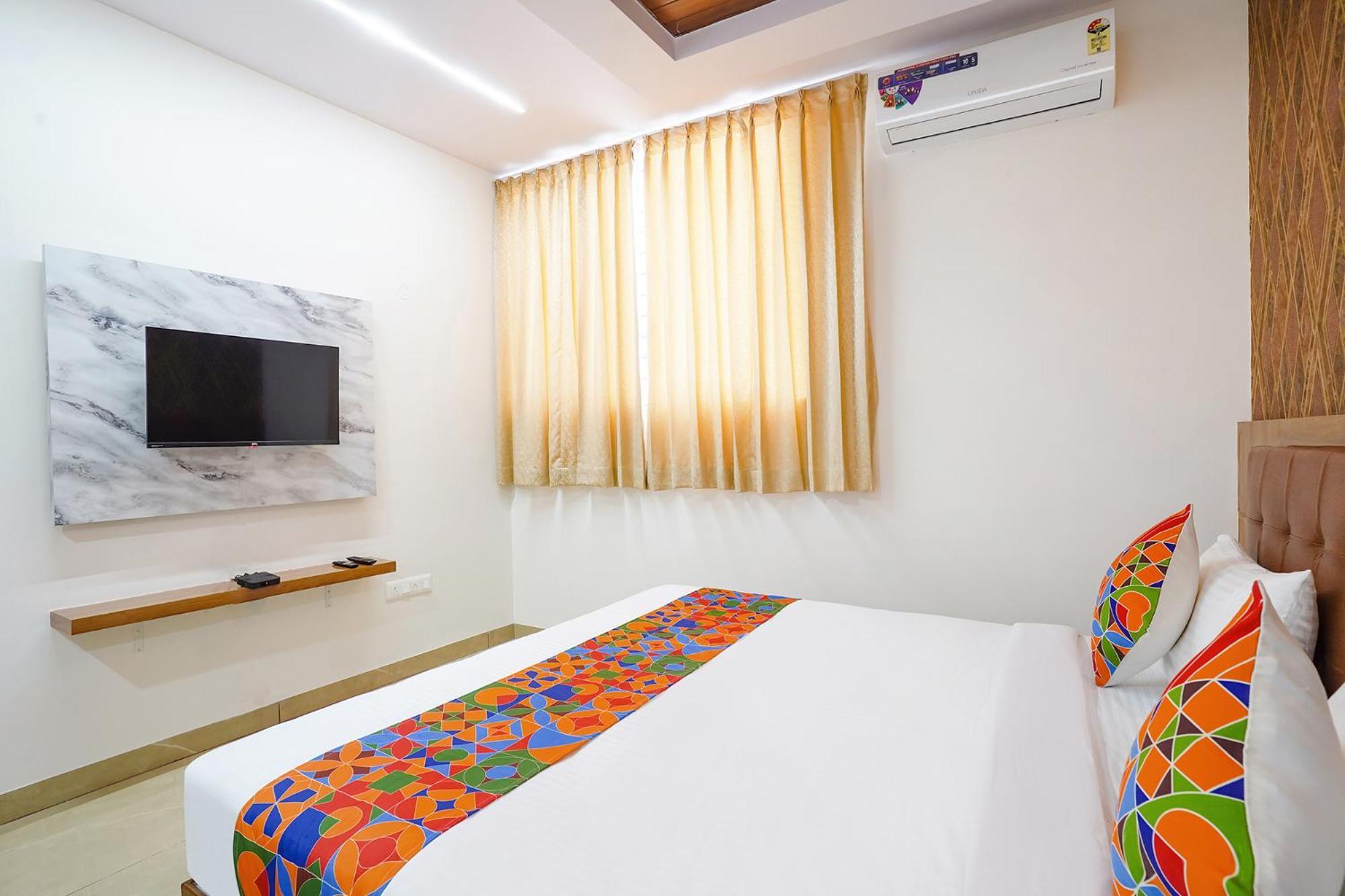 Fabhotel Platinum Palace - Nr Magadi Main Road Bangalore Esterno foto